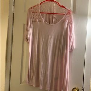 EUC women’s cute top